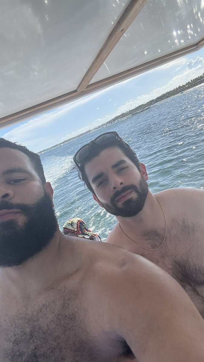 Bearded Man 🧔🏻‍♂️ tweet media