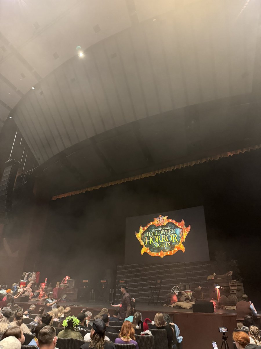 👻 brooke 👻 tweet media