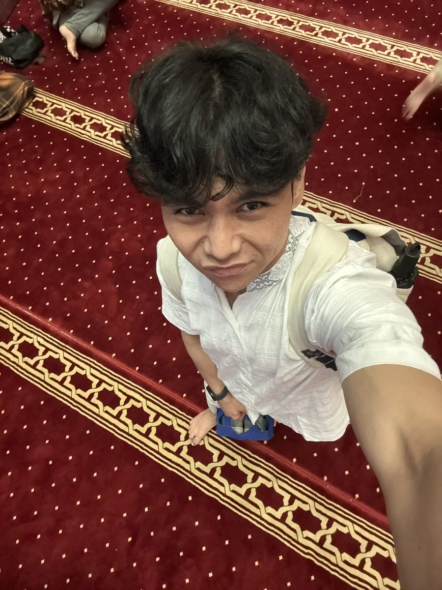 dezn 🪼 tweet media