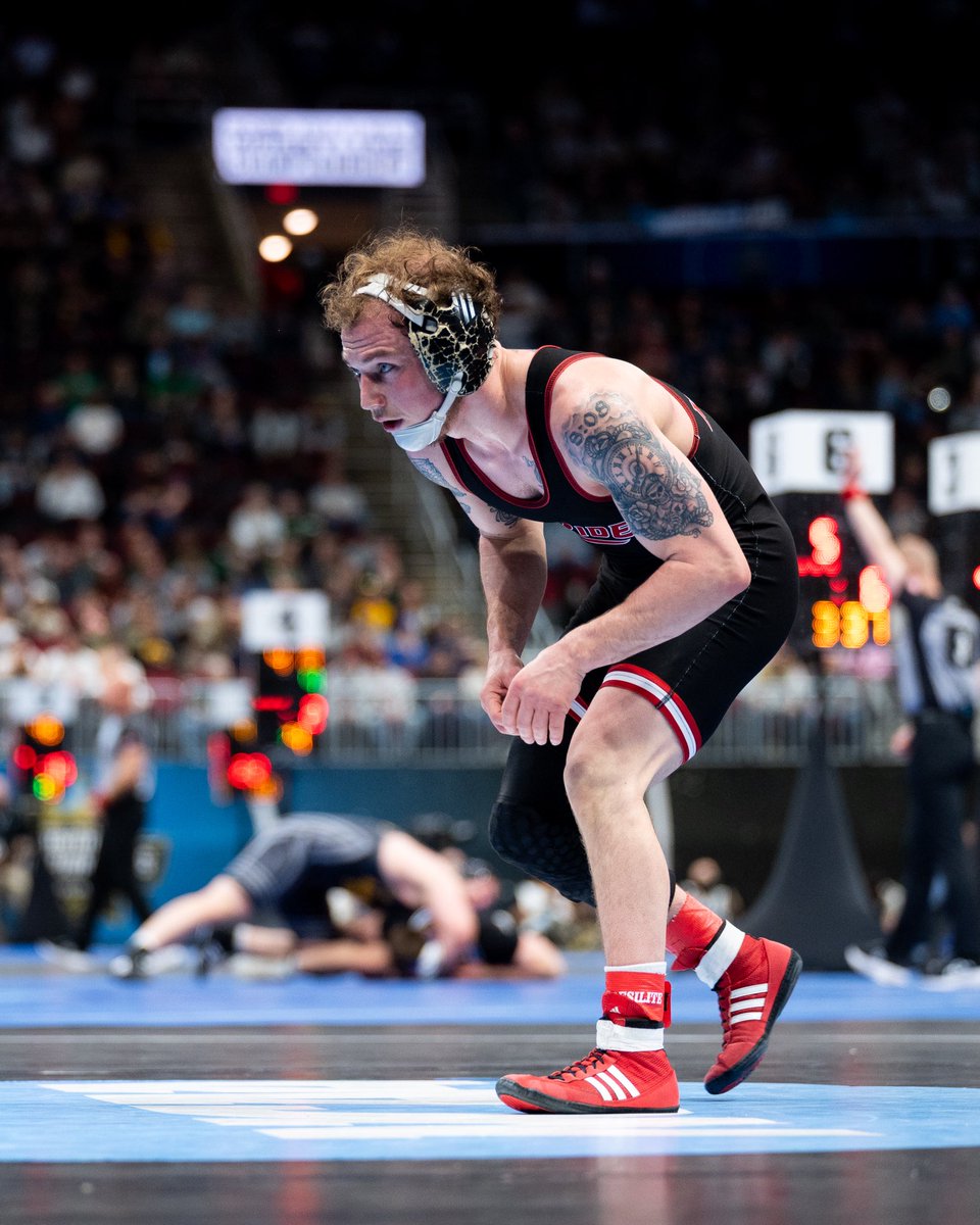 RiderWrestling's tweet photo. We are less than one hour away from the start of the placement round of the NCAA Championship where Tyler Klinsky will wrestle for 7th place. Follow along on Twitter or watch live on ESPN+

#RiderStrong l #GoBroncs l #MACtion l #NCAAWrestling https://t.co/p7D8Jdfq2n