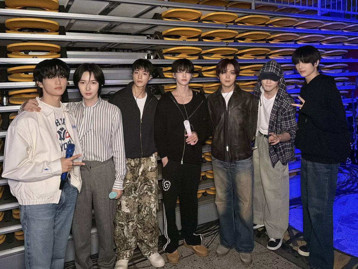 𖠿 Mark tweet media