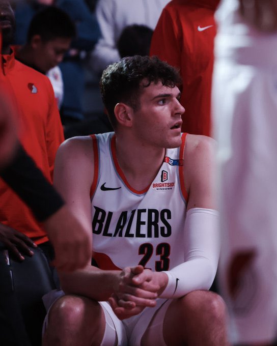 Playoff Clingan 🌹 tweet media