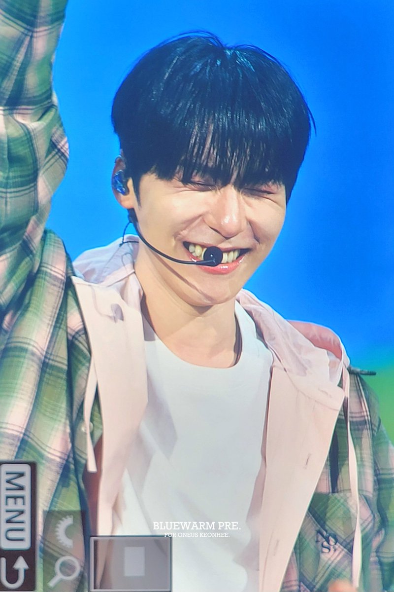 BLUEWARM💙☁️ tweet media