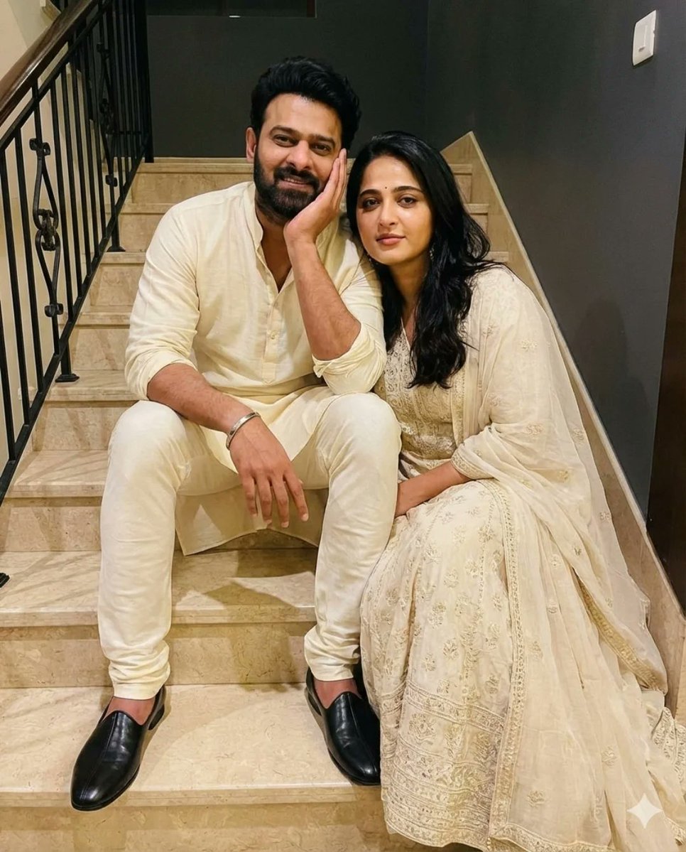 Hourly Prabhas Anushka🦋 tweet media