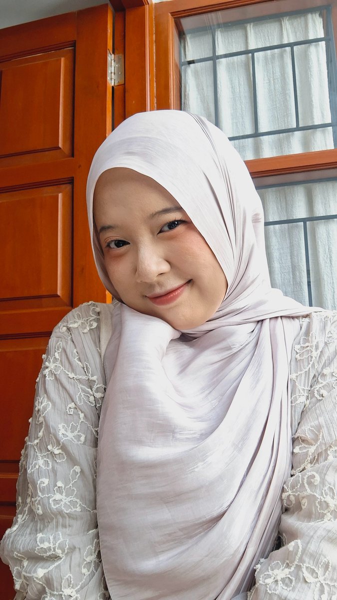 fadedblush's tweet photo. Happy eid mubarak everyone. 🤍 https://t.co/qj7GtnHaUn