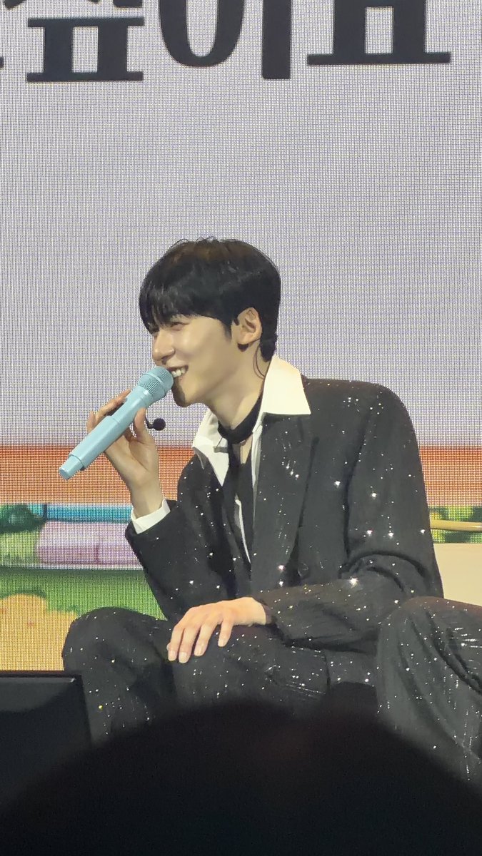 히 .ᐟ tweet media