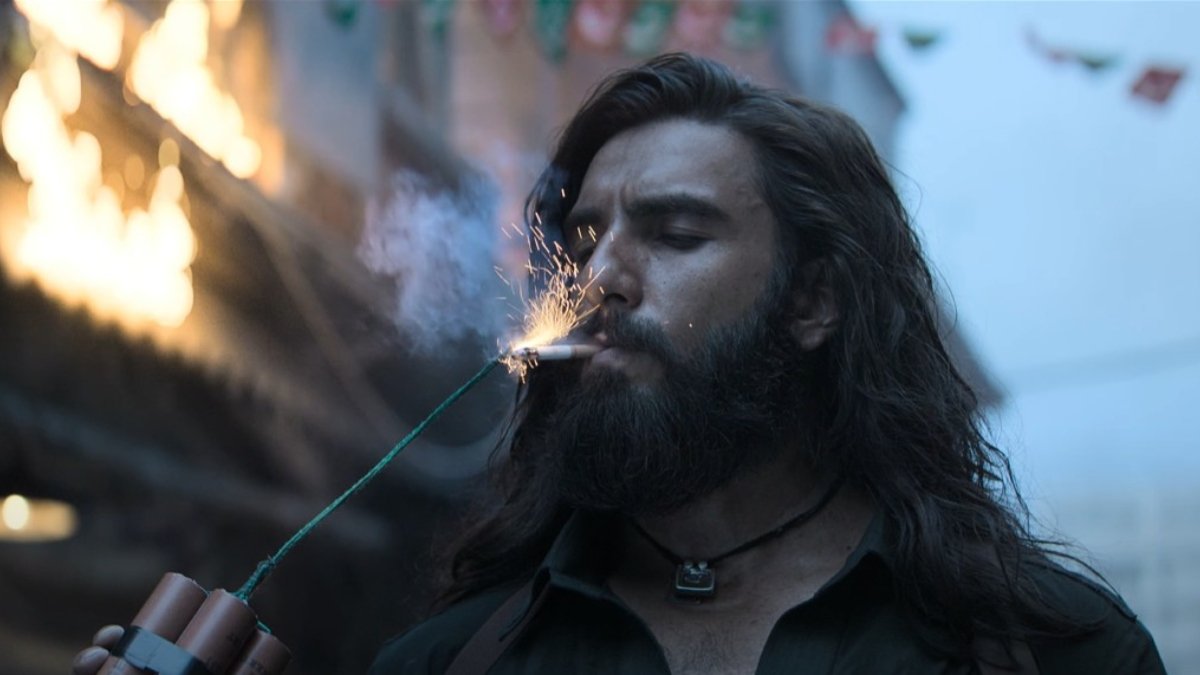 Deep_singh_rai's tweet photo. Dhurander movie ..... Day 1 , 2, 3 unexpected box office numbers 

2025⁨ A⁩Thriller In the early 2000s,
 an undercover operative infiltrates Karachi's underworld, breaking into its inner circle to dismantle a violent nexus from within.

Starring: Ranveer Singh, Akshaye Khanna, and Sanjay Dutt