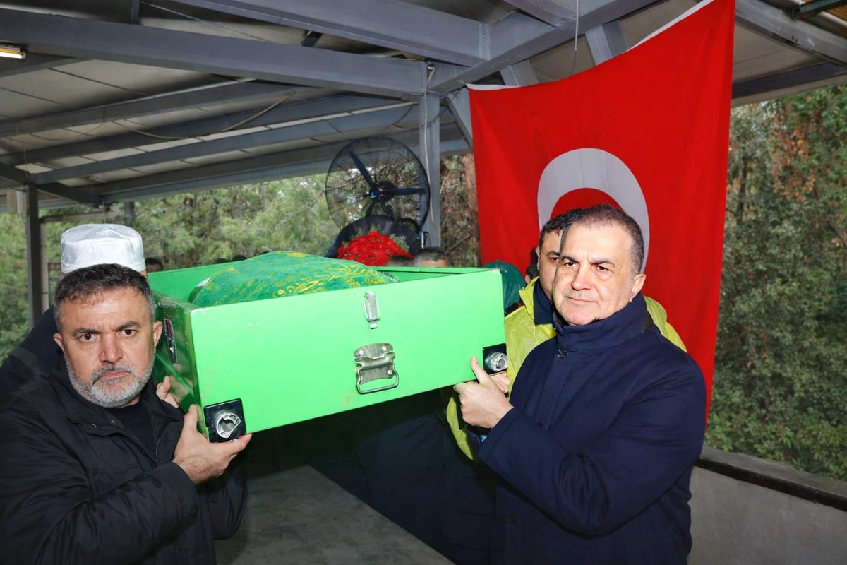 drhalilnacar's tweet photo. AK Parti Adana İl Başkanı Sayın Tamer Dağlı’nın kıymetli annesi merhume Gülcan Dağlı Hanımefendi’yi dualarla son yolculuğuna uğurladık.

Rabbim merhumenin makamını âli, mekânını cennet eylesin.

Başta Sayın İl Başkanımız olmak üzere kederli ailesine ve tüm sevenlerine sabr-ı cemil niyaz ediyorum.

Allah rahmet eylesin.

@Tamer_Dagli