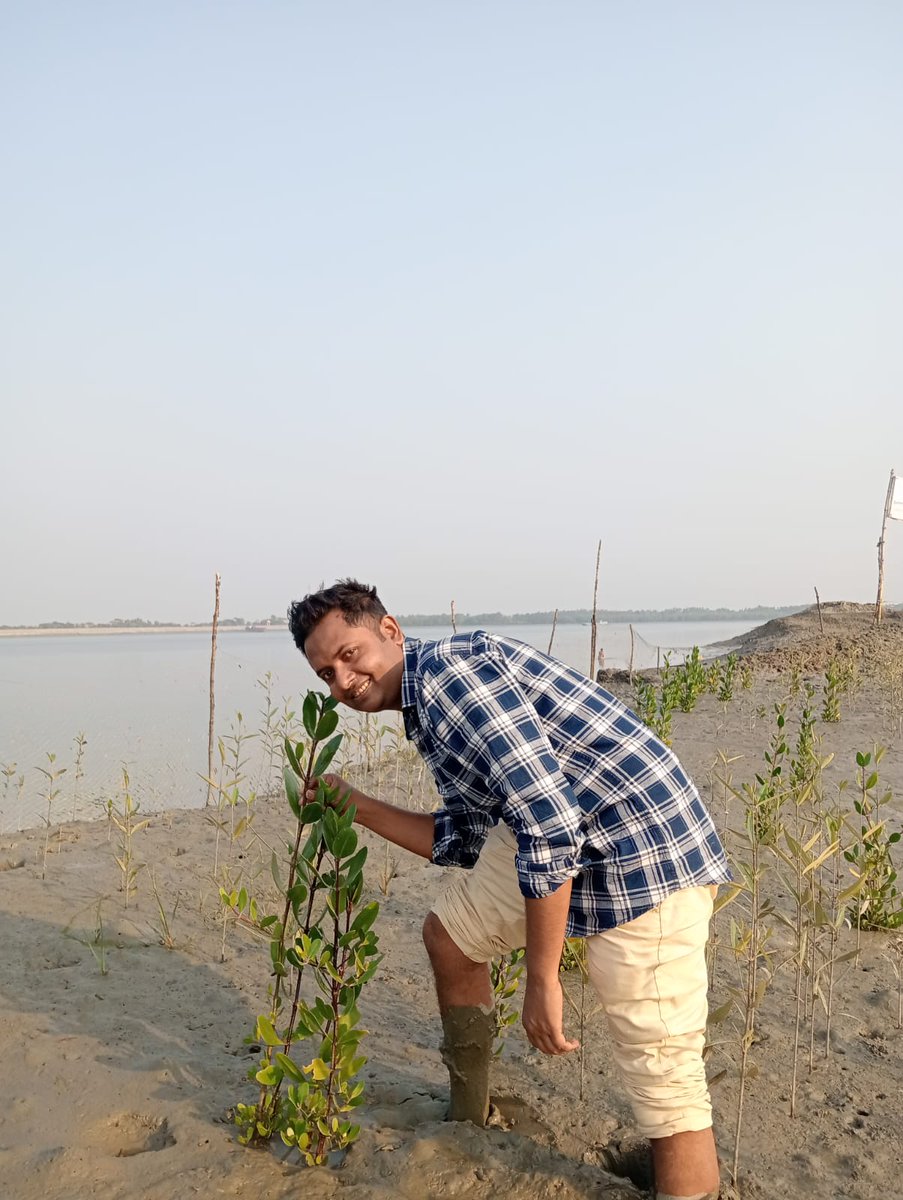 SESDOBD's tweet photo. Happy International Day of Forests!
Mangroves protect coasts, store carbon, support livelihoods, and sustain biodiversity.
Let’s restore and protect them for a resilient future.
#ForestDay #IntlForestDay #Mangroves4Life #MangroveRestoration #Bangladesh https://t.co/zXOJZohqGt