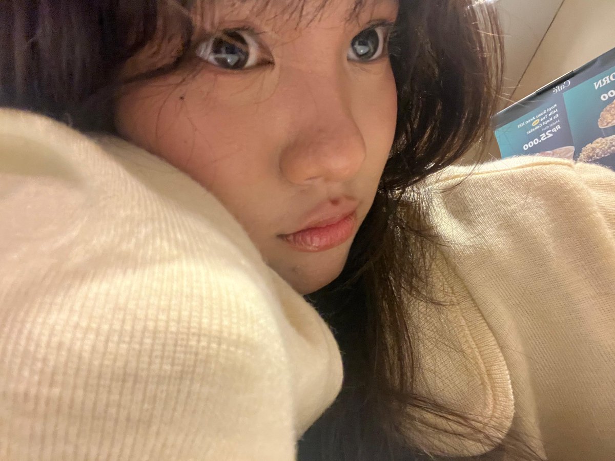 𝓙izel tweet media