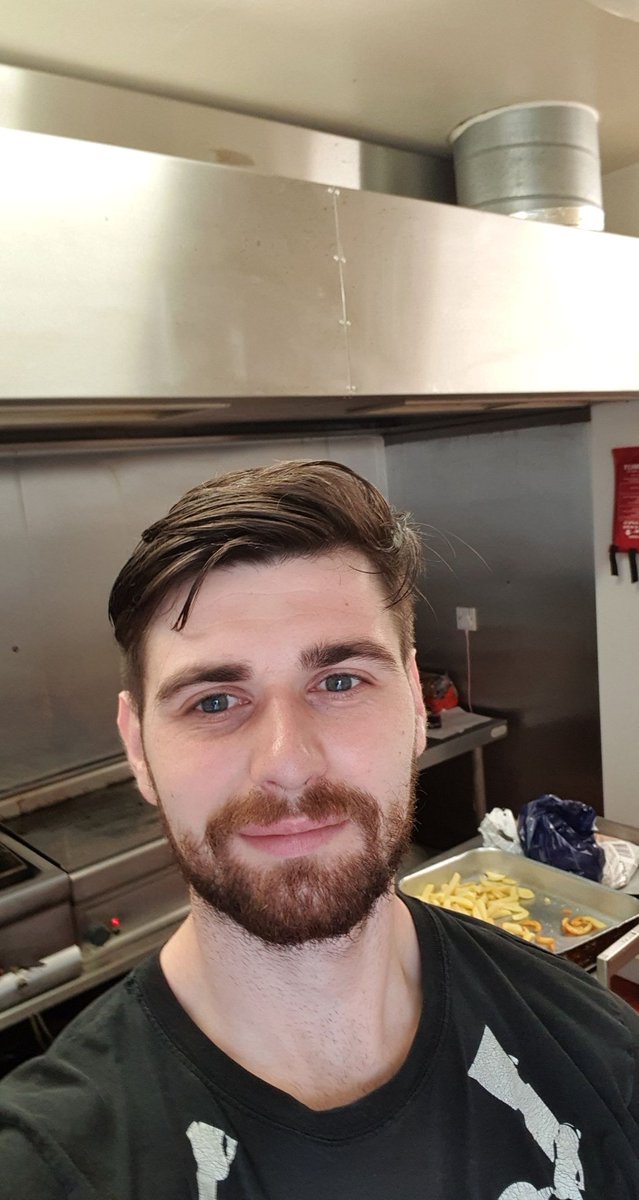 Quimboslice's tweet photo. Kitchen life https://t.co/r22Da4f3G0