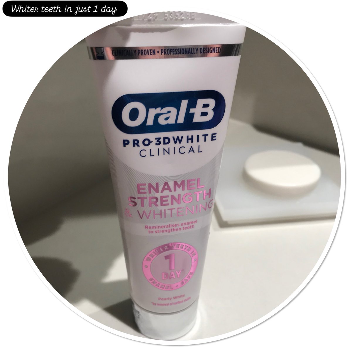 cumbrian5bc's tweet photo. Oral B pro 3D White Clinical Enamel Strength  Whitening toothpaste  .removes stains. no harsh scrubbing .strengthens teeth enamel .suitable for sensitive teeth . 50%off @bootsuk AD #oralb #oralbenamelstrengthwhitening #whiterstrongeroralb @oralb_uk @supersavvymeofficial https://t.co/jddfhRFxjy
