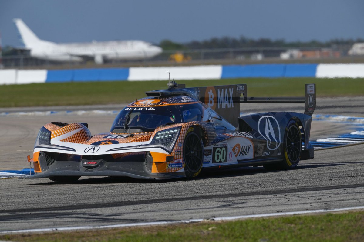 MeyerShankRac's tweet image. 20 minutes down, 700 to go. 

No. 60: P3
No. 93: P5

#Sebring12 // #IMSA // #Acura