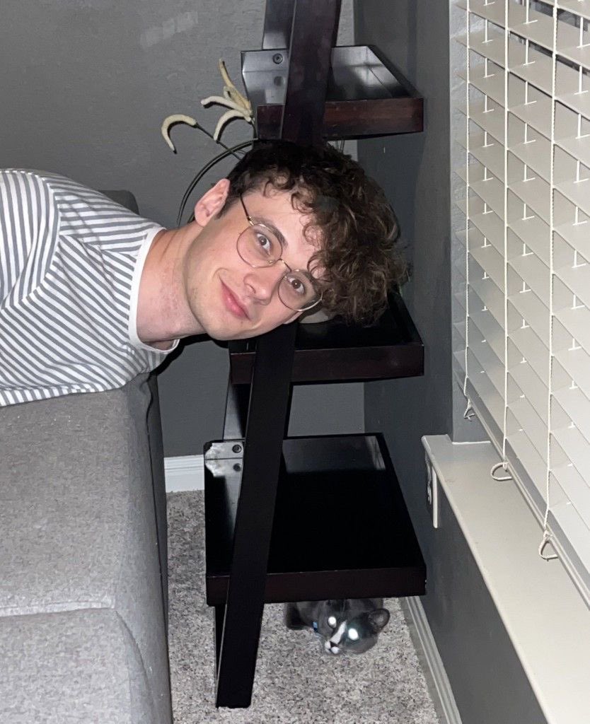 GHOSTBUR tweet media