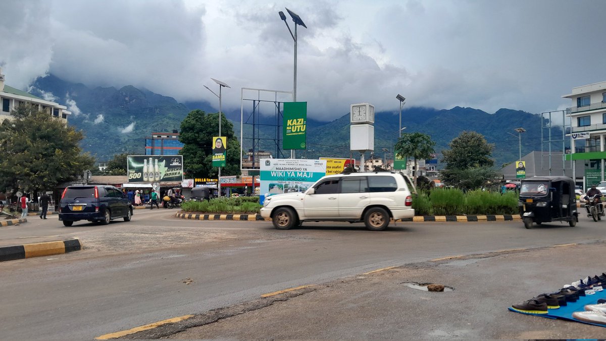 UnjU🕳️ tweet media