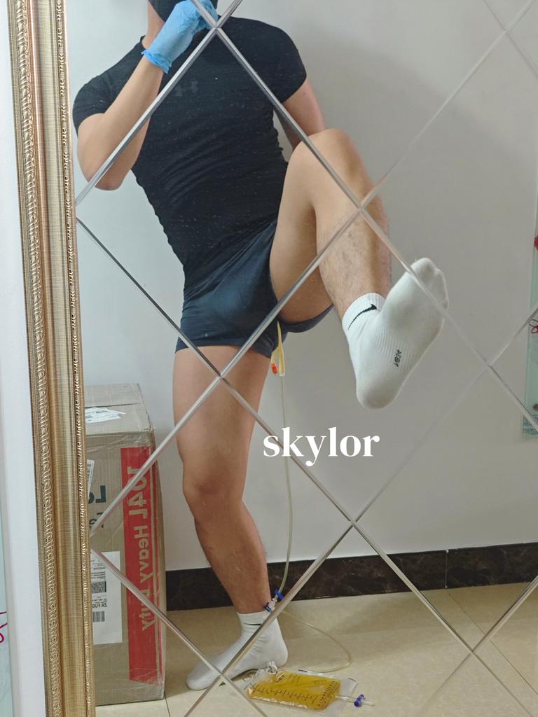 skylor 天色 tweet media