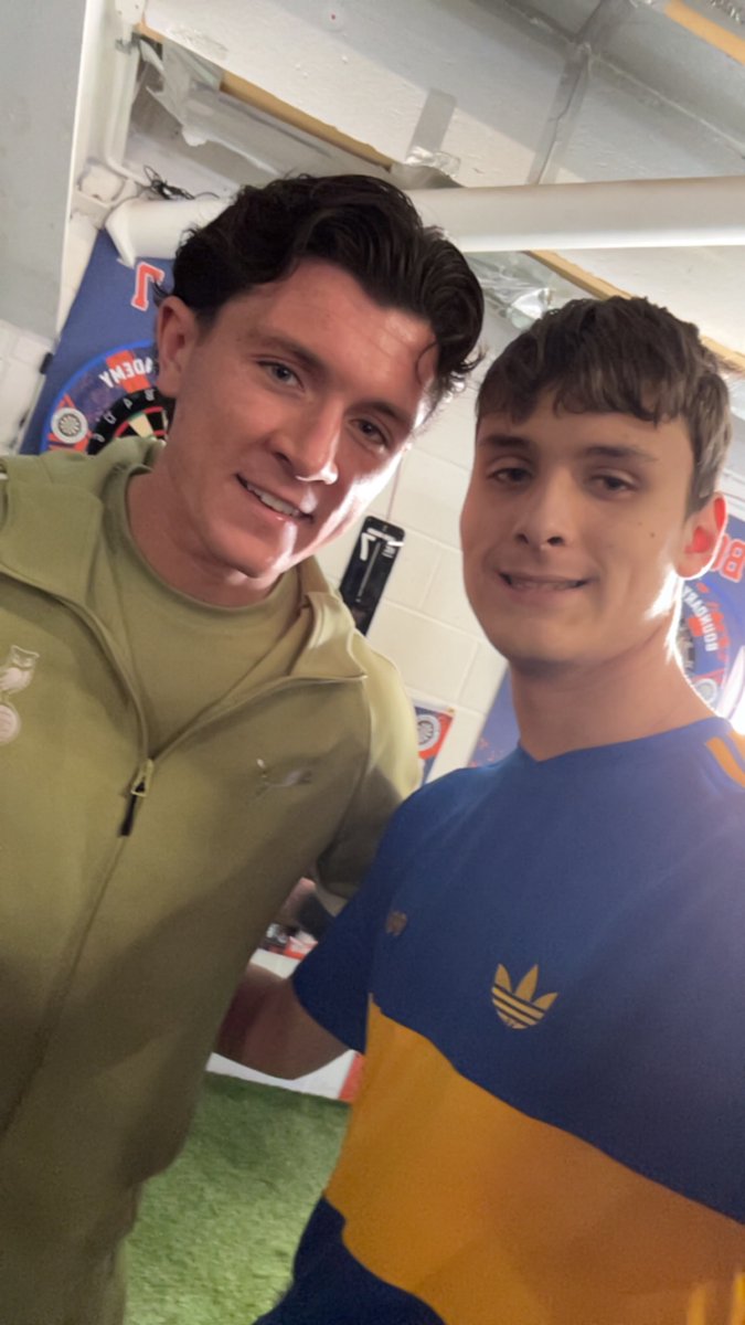 Arthur England tweet media