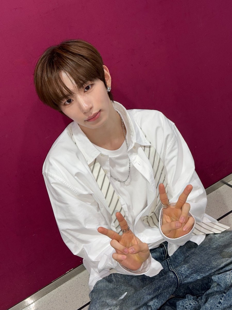 TUNEXX_official's tweet photo. 오직 너만이 빛나고 있어

#TUNEXX #튜넥스
#Sungjun #성준
#SET_BY_US_ONLY
#내가_살아있다는_증거 https://t.co/4QymxKtx9j