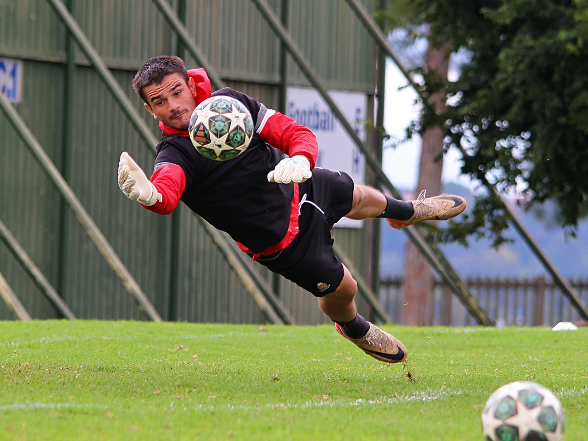 AmaTuks's tweet photo. MD-1
#insidetraining⚽ https://t.co/ACYcymgCmp