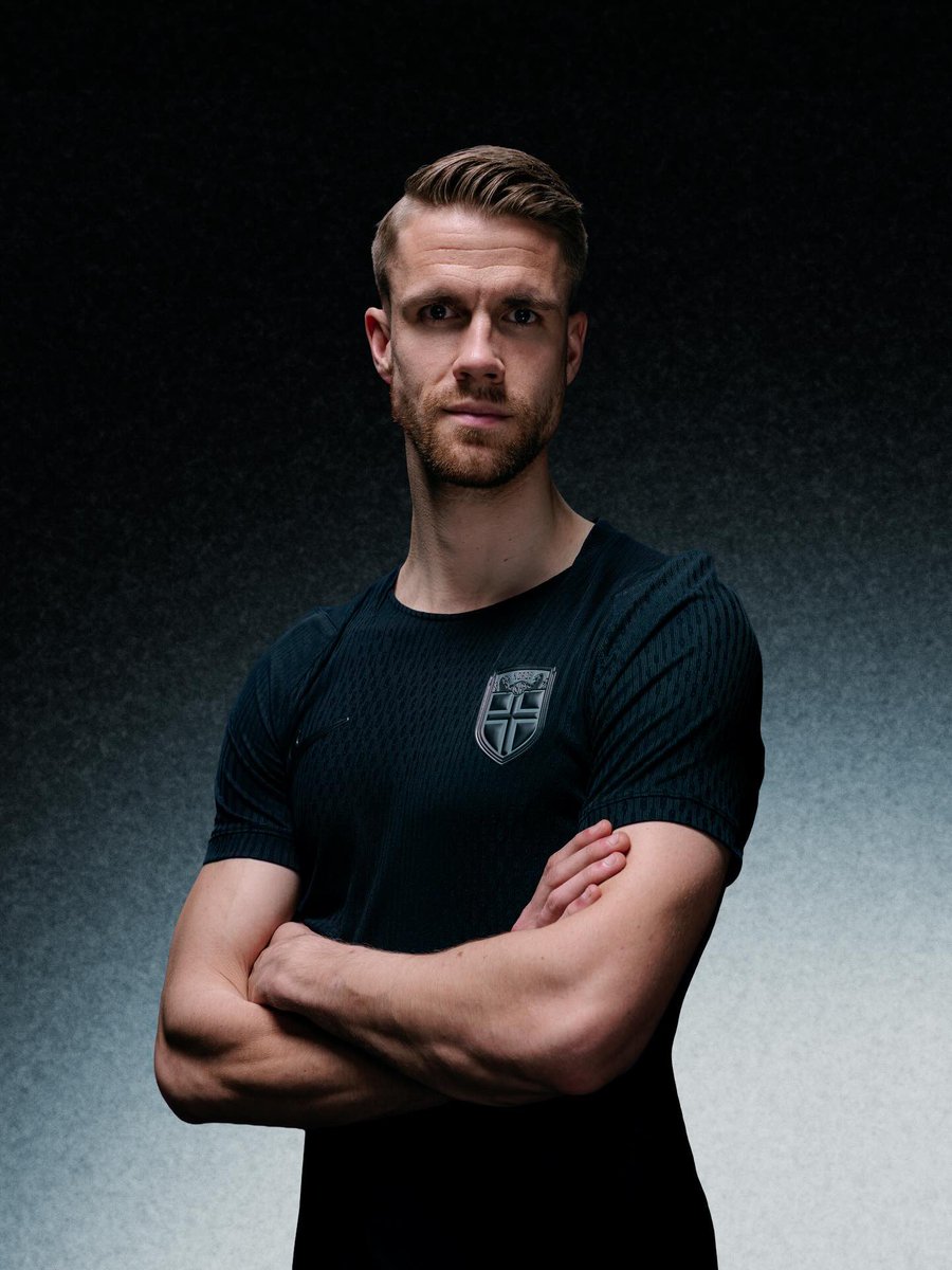 esvaphane tweet media