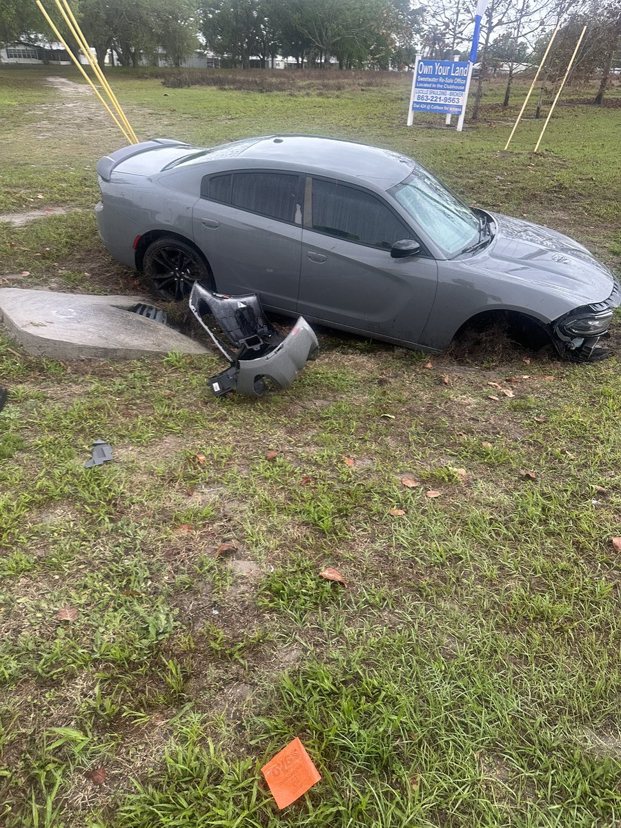 Wutdachuck's tweet photo. @elonmusk Spring Break definitely didn’t go as planned could you please help a teacher out 😩 49 days left before school is out https://t.co/oeuB4bp58j