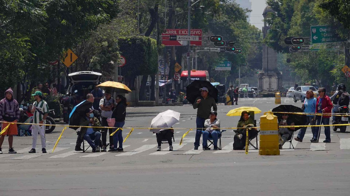 AmaneciendoMx's tweet image. Carreteras bloqueadas en México: múltiples cierres y accidentes complican movilidad este sábado

La red carretera nacional presenta al menos nueve puntos con afectaciones por mantenimiento, accidentes…

amaneciendo.com.mx/carreteras-blo…

#carreteras #bloqueadas #méxico