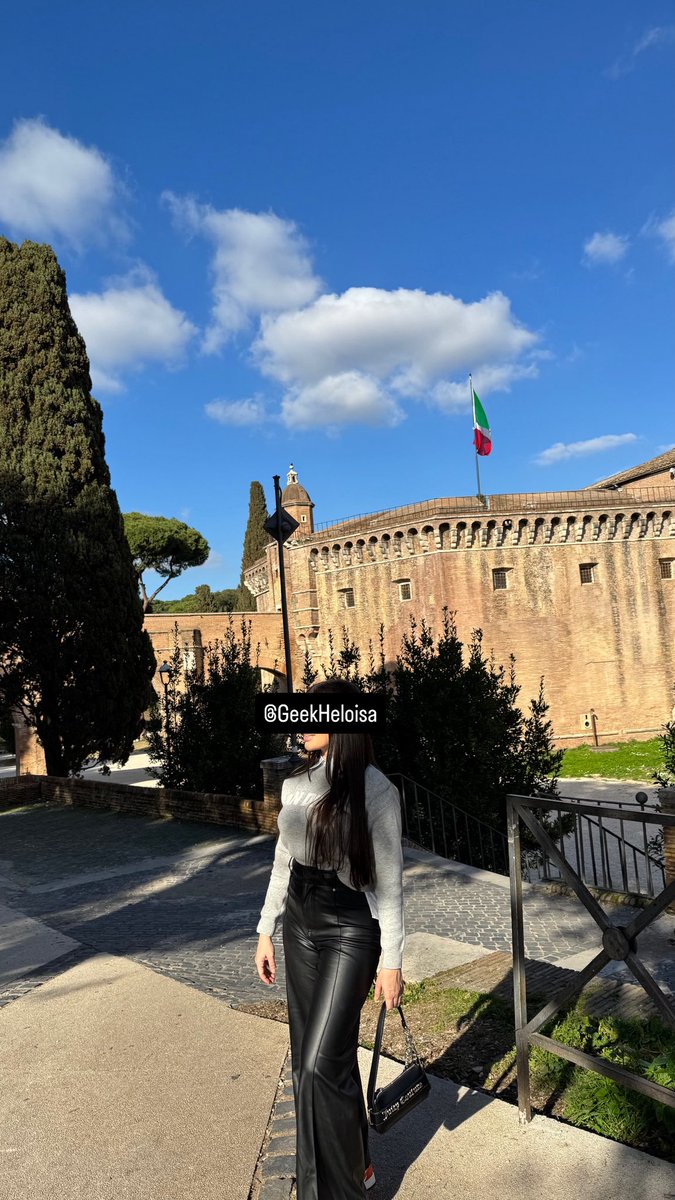 ✨Heloísa 👩🏼‍🏫✨📍Jardins📍 tweet media