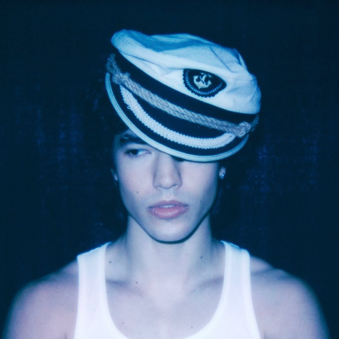 PortalConanGray's tweet photo. Junto com o deluxe de Wishbone, Conan anunciou a música “The best” para o dia 28 de março https://t.co/hURk1kCDwi
