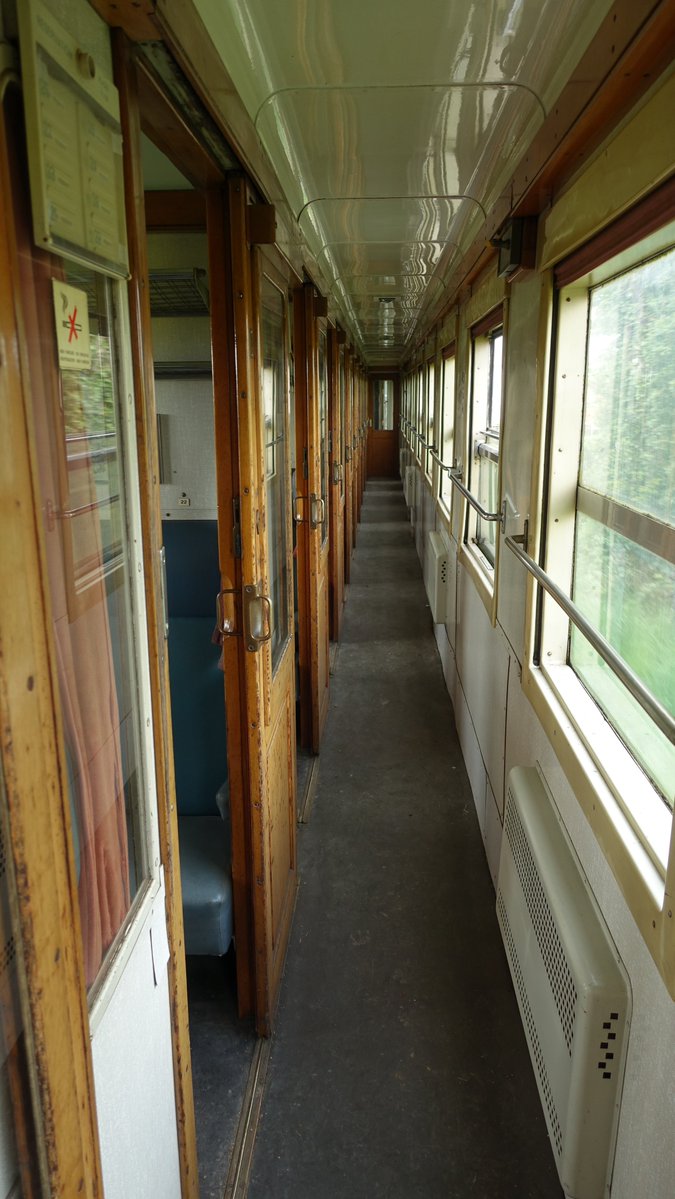 A la voiture-bar tweet media