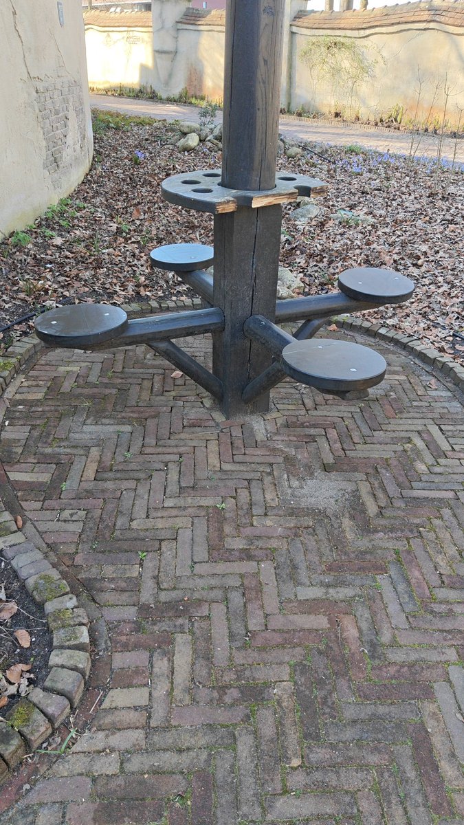 Tafel stuk bij volk van laaf 
#efteling