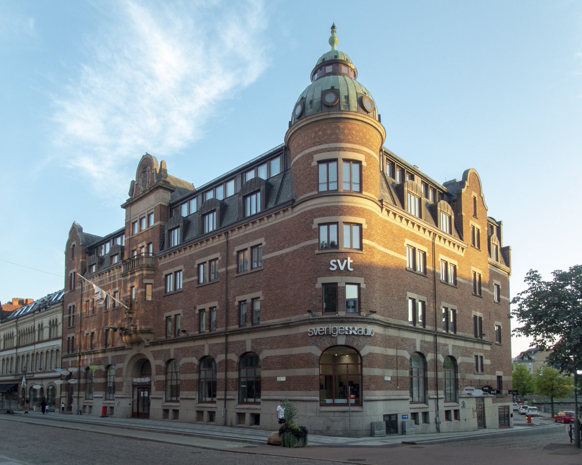 Traditional Architect Birthdays tweet media