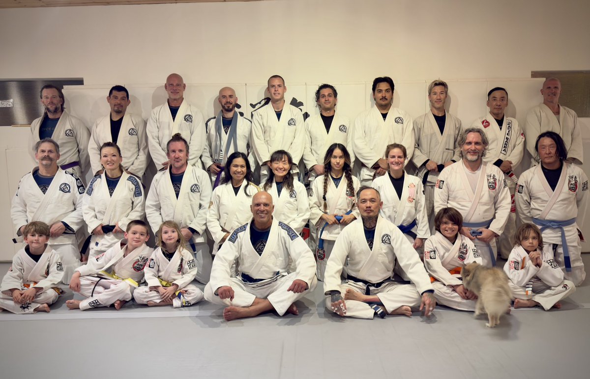 BrendanDrums's tweet image. Zenki Dojo with Professors Royce Gracie and Tim Santos.
#jiujitsu #bjj #valetudo #martialarts 
@realroyce 
@fitzjoy1love