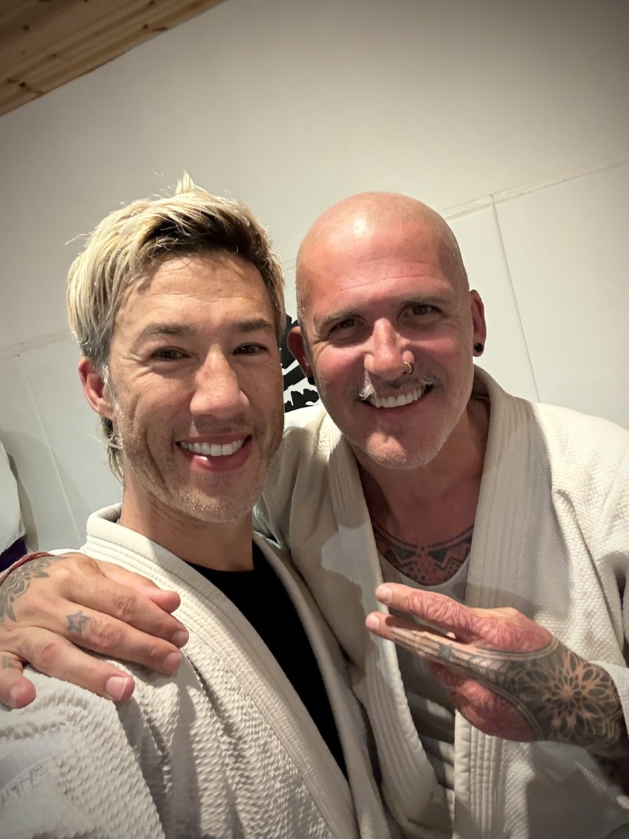 BrendanDrums's tweet image. Zenki Dojo with Professors Royce Gracie and Tim Santos.
#jiujitsu #bjj #valetudo #martialarts 
@realroyce 
@fitzjoy1love