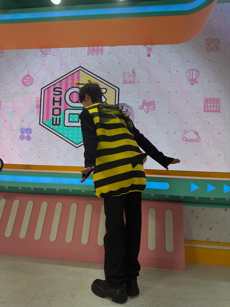 스트롱건냉 tweet media