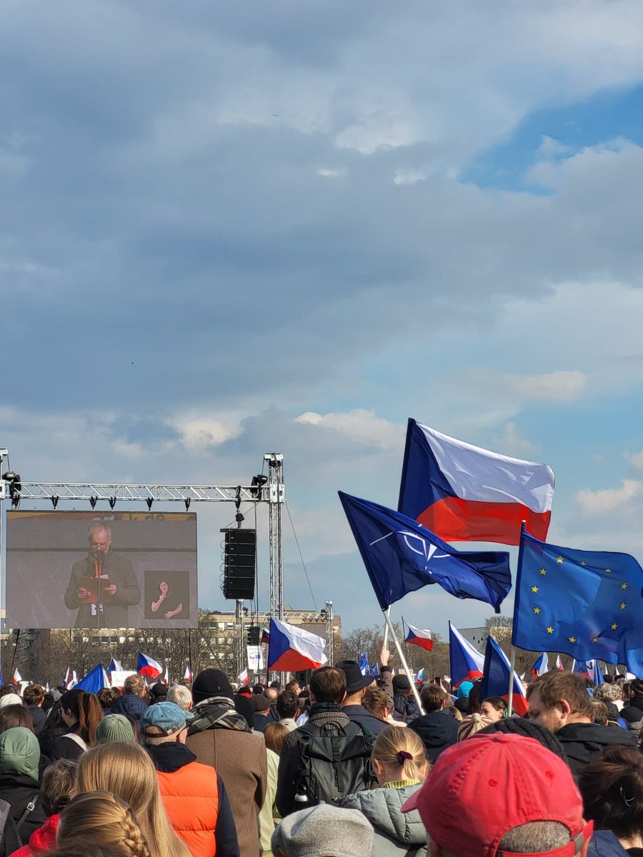 Tom Philipp tweet media