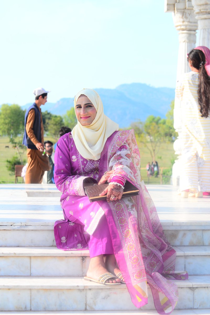 TashaSocialHQ's tweet image. Smiles, sparkles &amp;amp; Eid feels ✨🌸
Living my best Eid day 💕
#EidDay #EidMubarak #EidVibes #DesiLook #EidOutfit #FestiveFeels #HappyEid #Eid2026 #PakistaniFashion #glowup