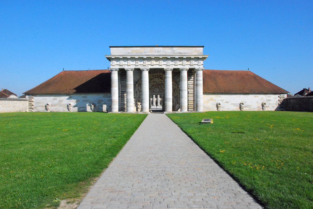 Traditional Architect Birthdays tweet media