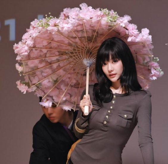 𝗔𝗿𝗮𝗯𝗲𝗹, 𝗕𝗲𝗹𝗹 Blanc. tweet media