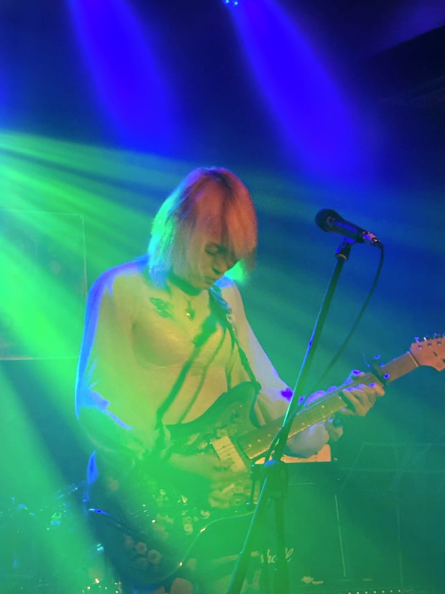 MINT(中性12弦、6弦弾き&DorothyのBass) tweet media