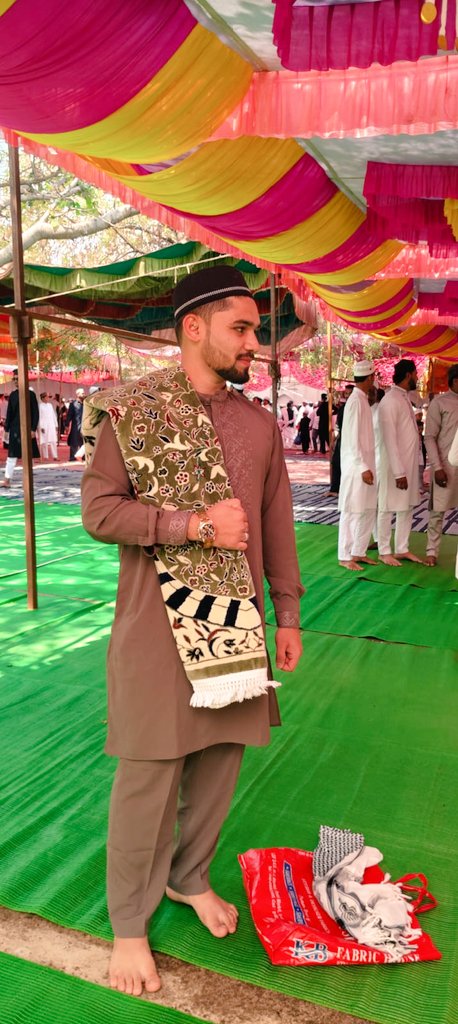 Mustafa15009582's tweet photo. Assalmu alaikum EID UL FITR Mubarak ❤✨ https://t.co/WwSyYvJZmX