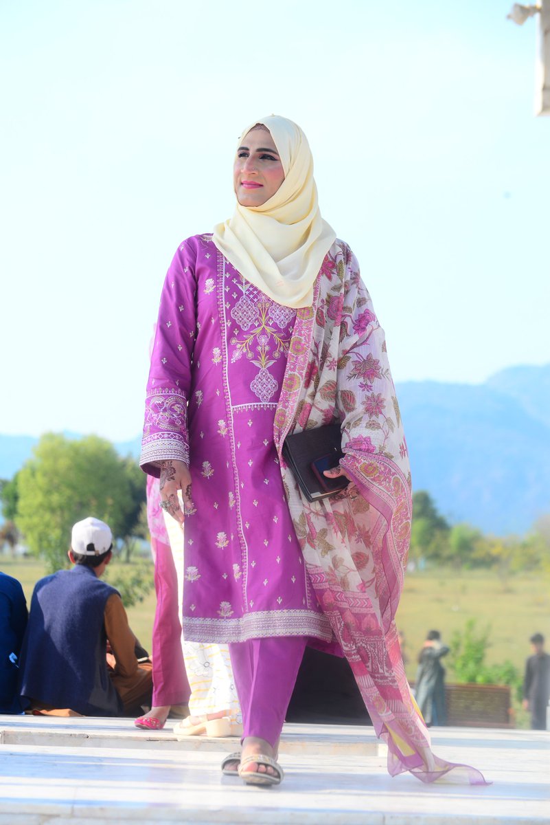 TashaSocialHQ's tweet image. Smiles, sparkles &amp;amp; Eid feels ✨🌸
Living my best Eid day 💕
#EidDay #EidMubarak #EidVibes #DesiLook #EidOutfit #FestiveFeels #HappyEid #Eid2026 #PakistaniFashion #glowup