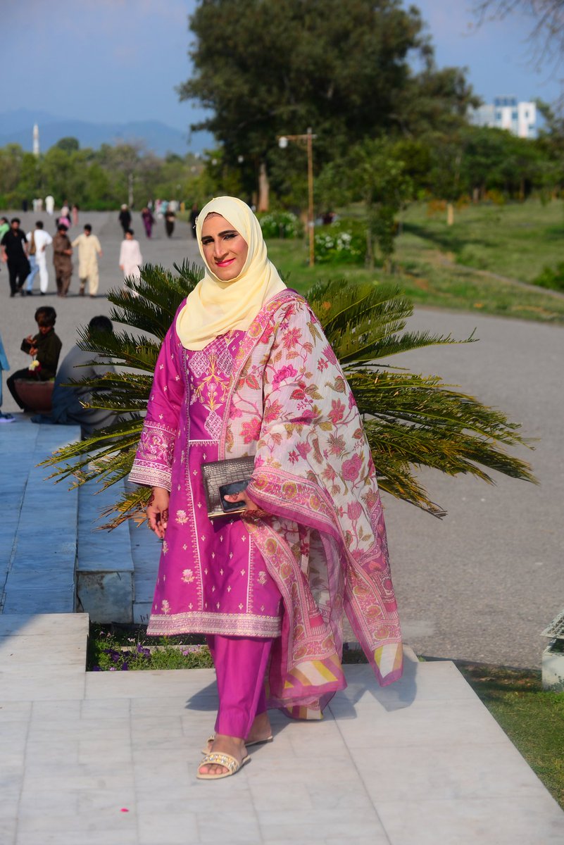 TashaSocialHQ's tweet image. Smiles, sparkles &amp;amp; Eid feels ✨🌸
Living my best Eid day 💕
#EidDay #EidMubarak #EidVibes #DesiLook #EidOutfit #FestiveFeels #HappyEid #Eid2026 #PakistaniFashion #glowup