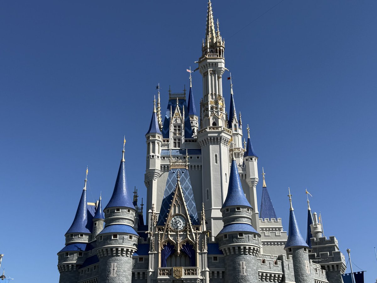 LaughingPlace.com tweet media