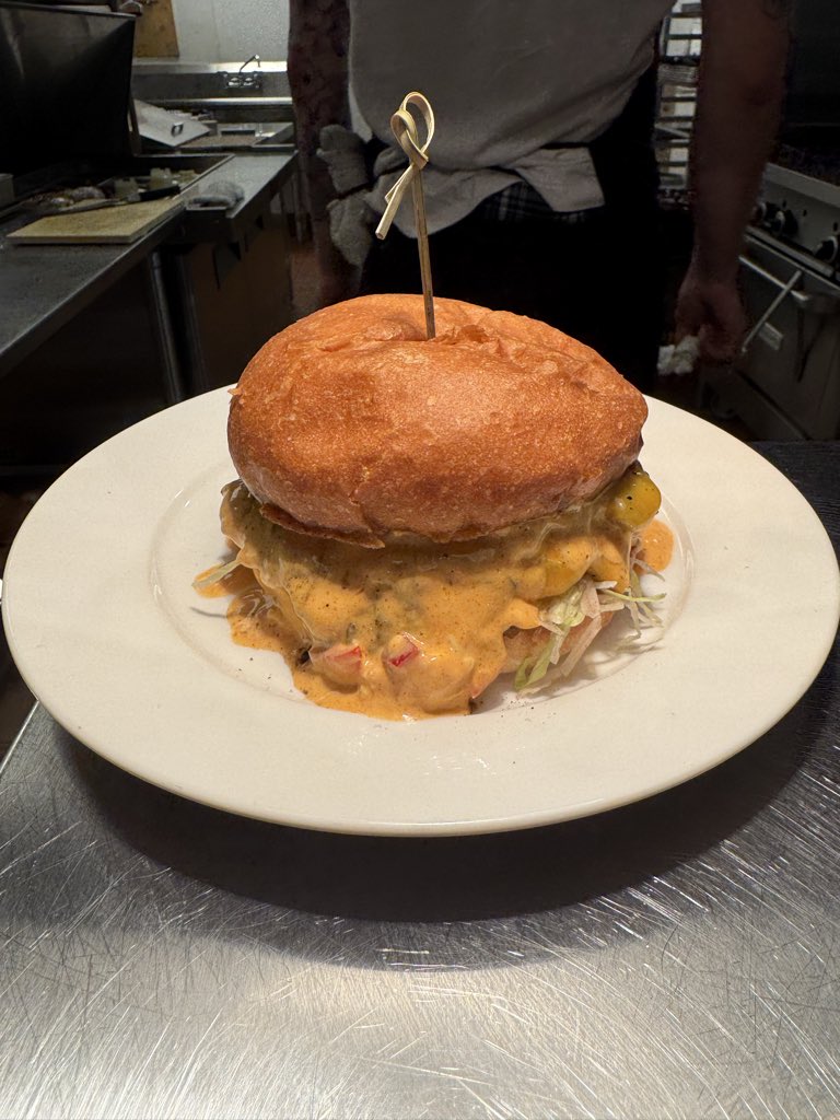 Austin Cornell tweet media