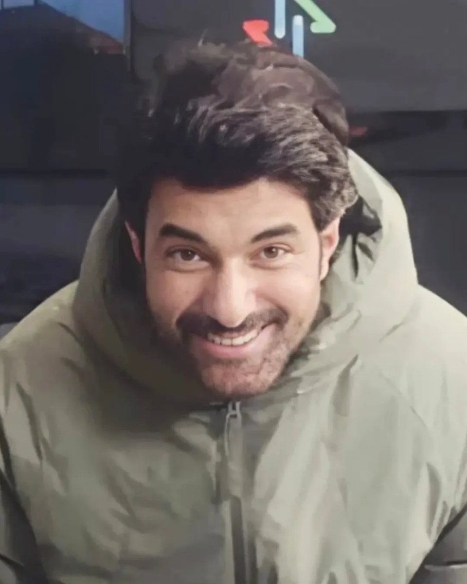 Backstage del anuncio de #shelltürkiye 

#EnginAkyürek