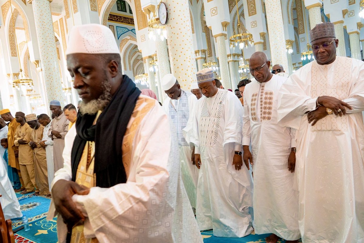 السفارة في كوناكري tweet media