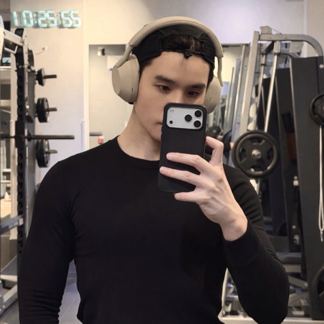 muji ۶ৎ tweet media