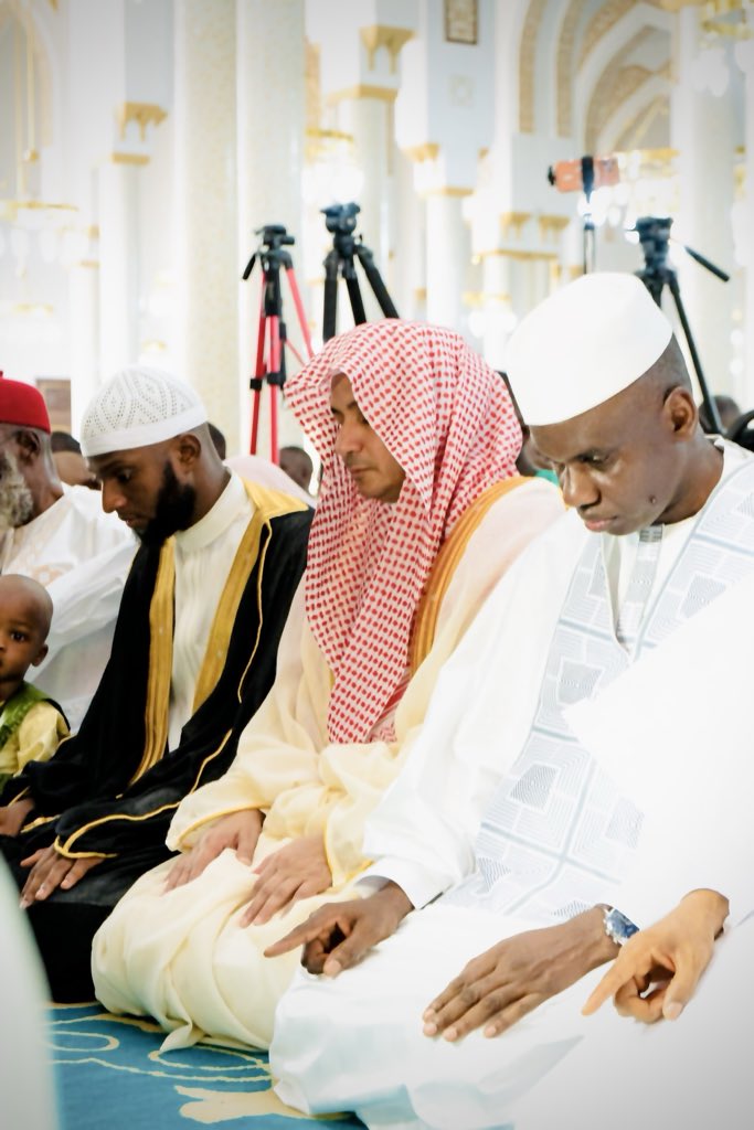 السفارة في كوناكري tweet media