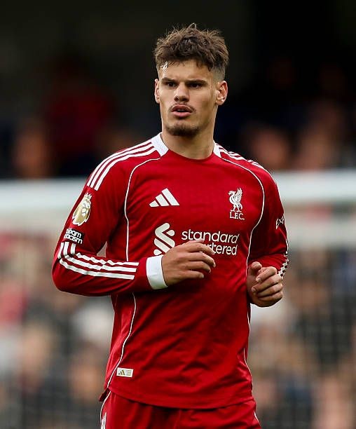 AARONATION 👽 tweet media