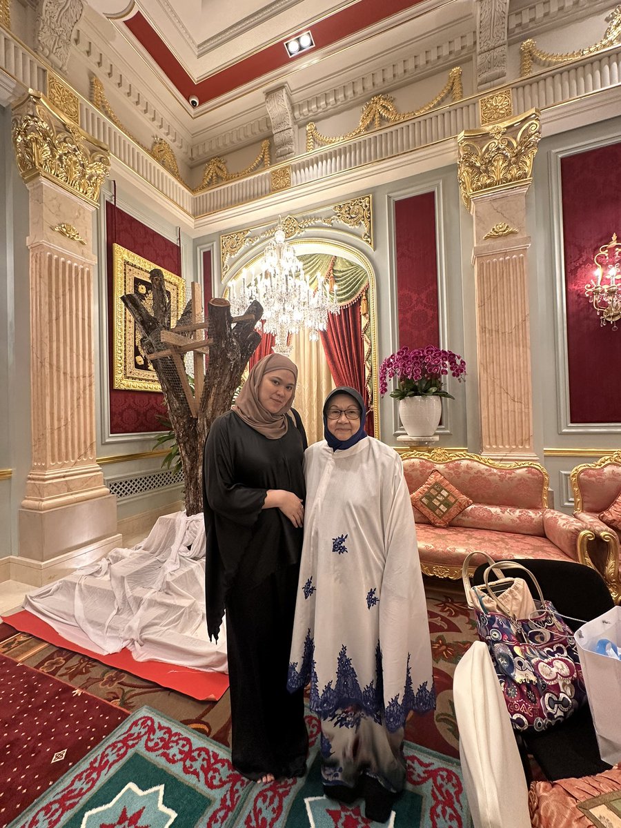 ladywilliam96's tweet photo. EID MUBARAK 🌙 https://t.co/mNg3jJoDYS